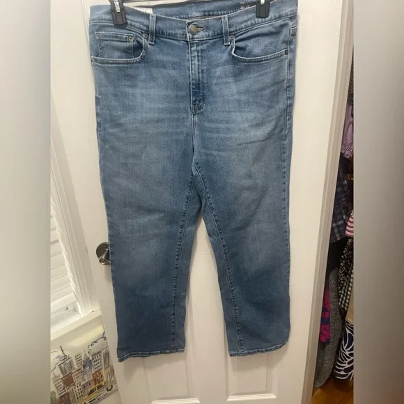 Sonoma Men's Classic Straight Light Blue Jeans - Picture 4 of 13